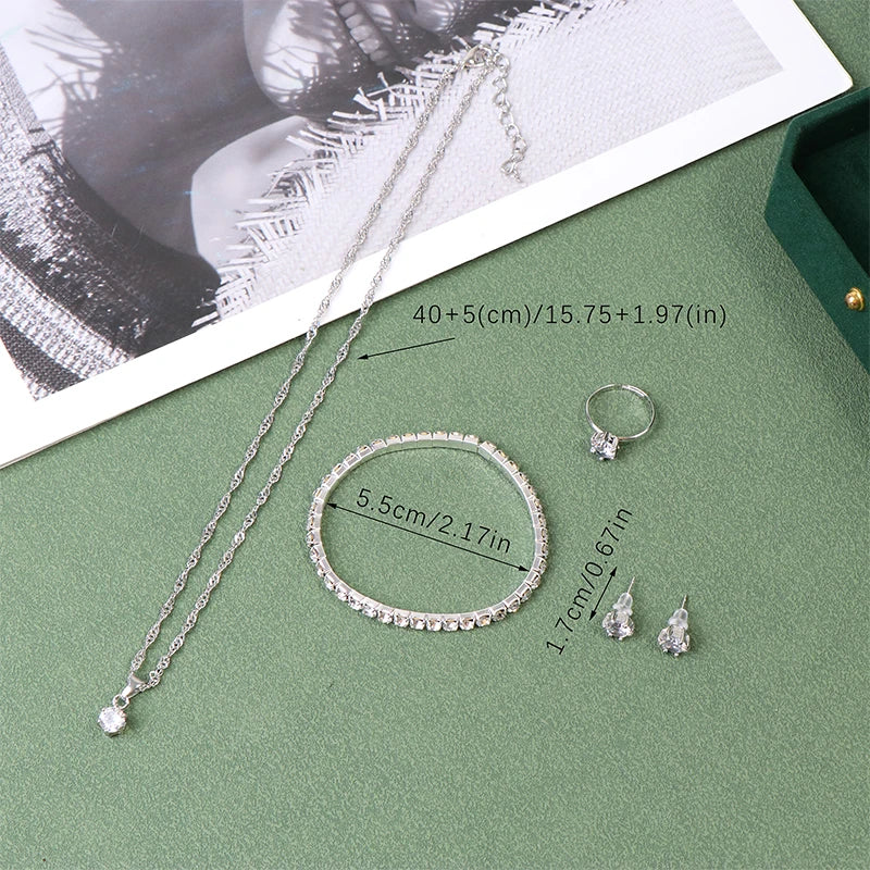 Exclusive Women's Accessories Set